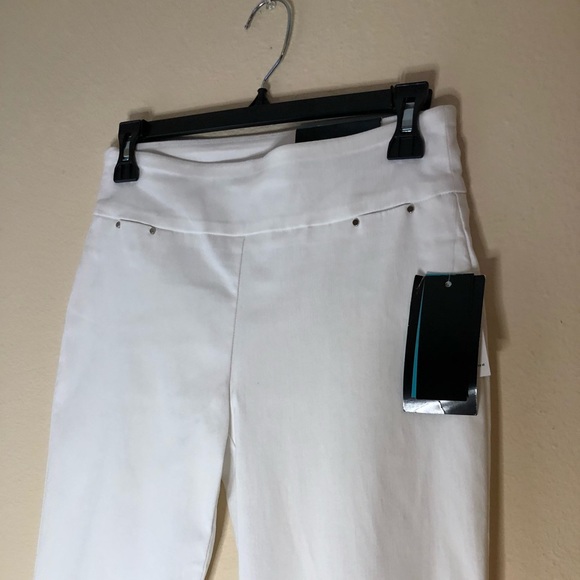 SALE!  $40  Attyre New York Audrey Ankle Slim Leg Petite Pants - Picture 2 of 16